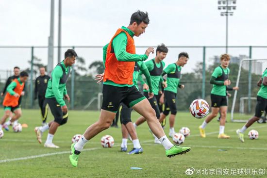 导演林永长在首映后分享，影片以“与众不同”的目标来打造末世风格，它没有用末日题材电影画面常用的灰暗色调。