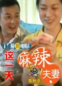 尽管穿着简单的T恤和牛仔裤，维多利亚仍然显得御姐范十足。